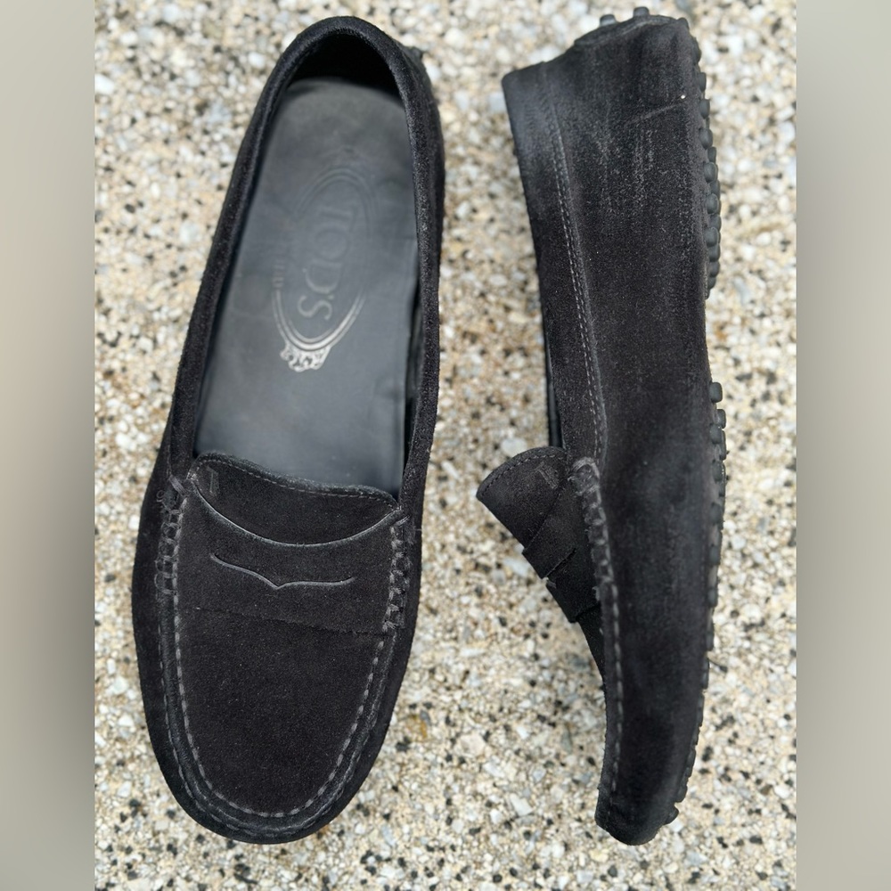 Tod’s Black Suede Penny Loafers Driving Moccasins Flats Size 35.5  ( US 5.5 )